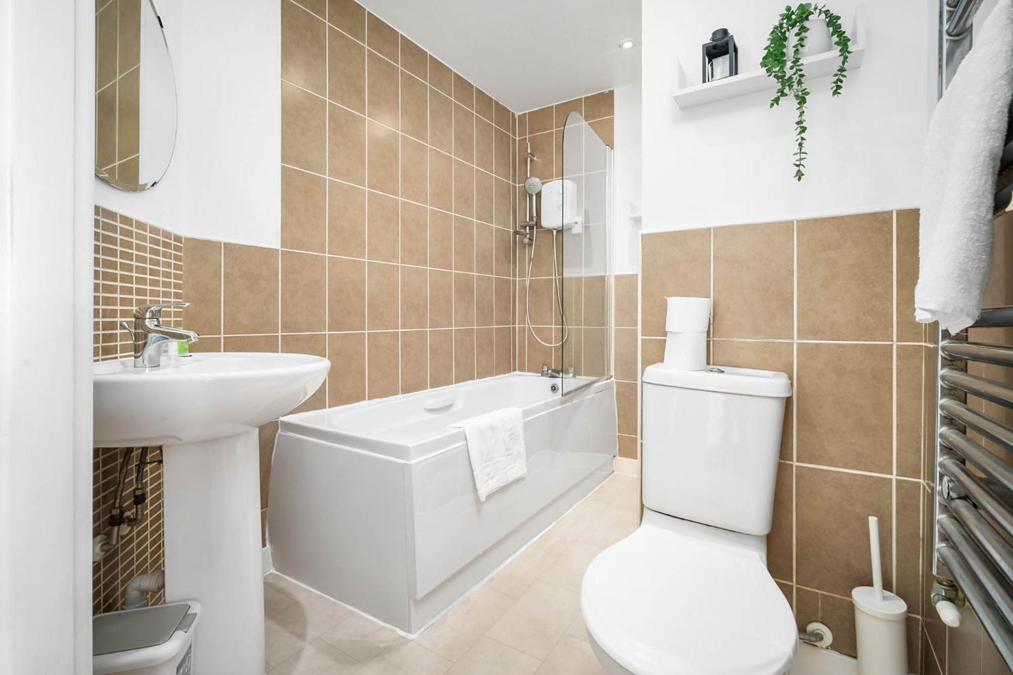 2 Bedroom House - Garden & Parking 2Gm - Wifi Birmingham Exteriör bild